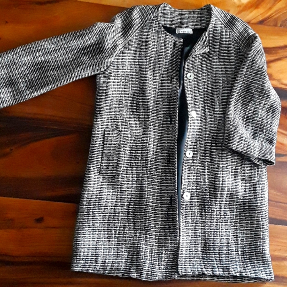 Spanish Designer Girls crop sleeve jacket